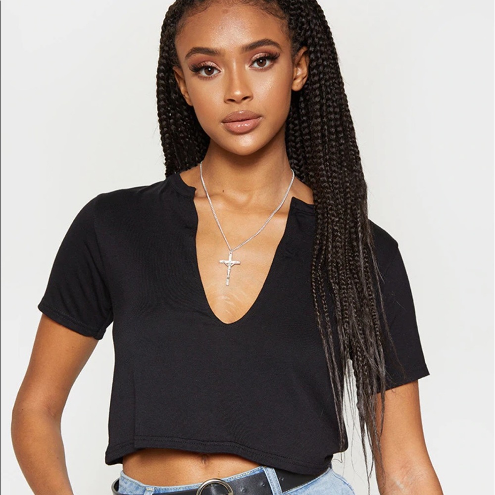 NWT crop t shirt !